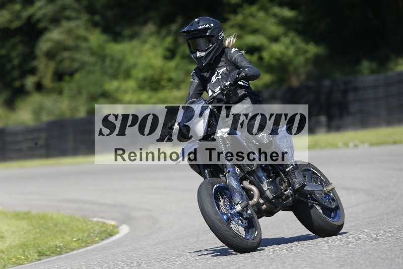/43 08.08.2025 Discover the Bike ADR/Bike 1 gruen/450